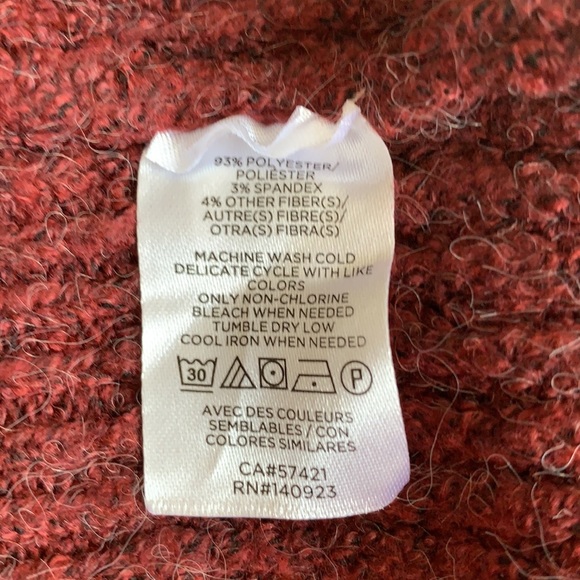 Ann Taylor NWT Fuzzy Raglan Sleeves Ribbed Pull Over Sweater - Picture 7 of 7